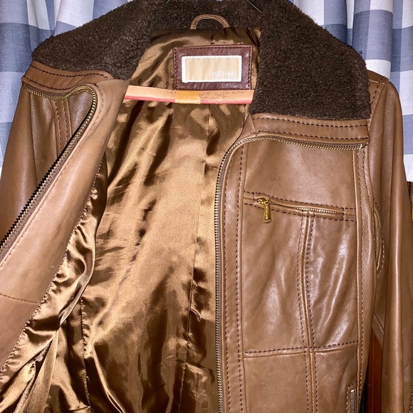 Leather jacket - Picture 3 of 4